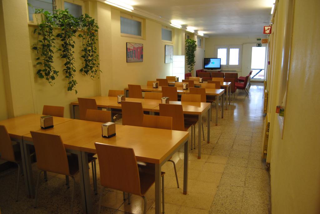 Studio Hostel Auberge de jeunesse *