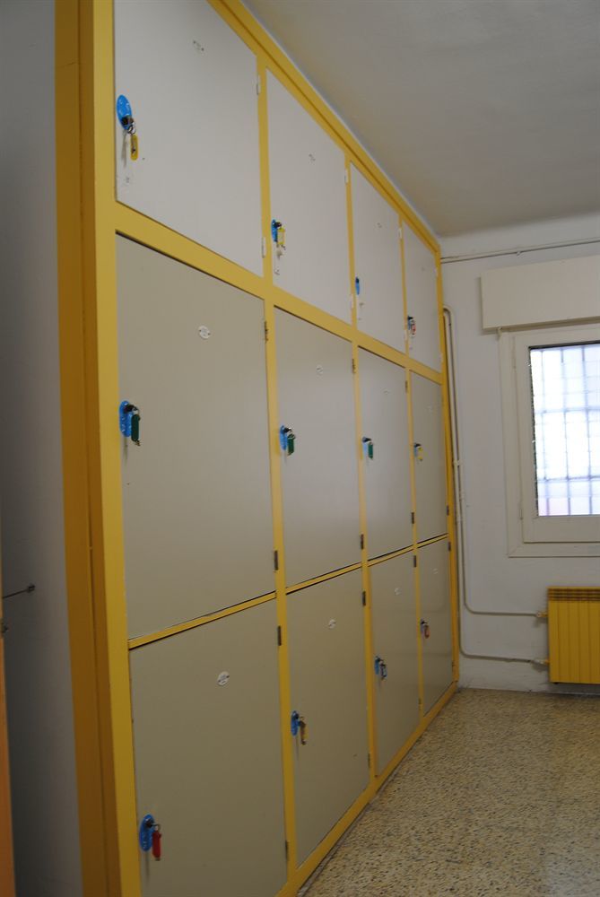 Auberge de jeunesse Studio Hostel *