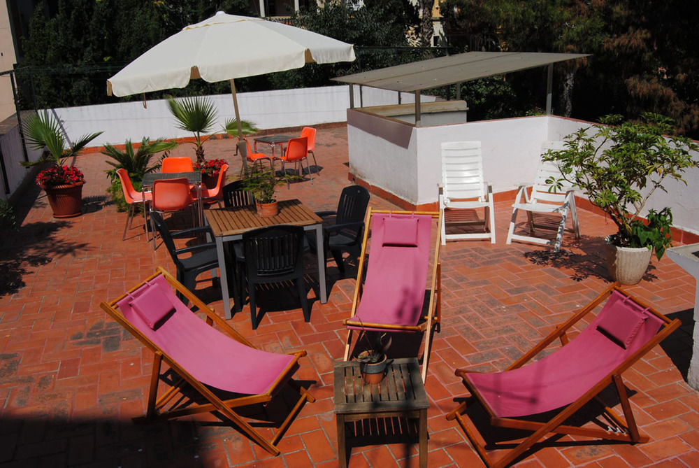 Auberge de jeunesse Studio Hostel *